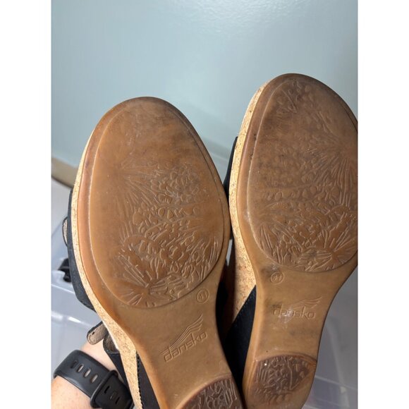 Dansko Carla Platform Wedge Sandals Black Sz 41 Peep Toe Buckle Strap Colorblock - Picture 10 of 11